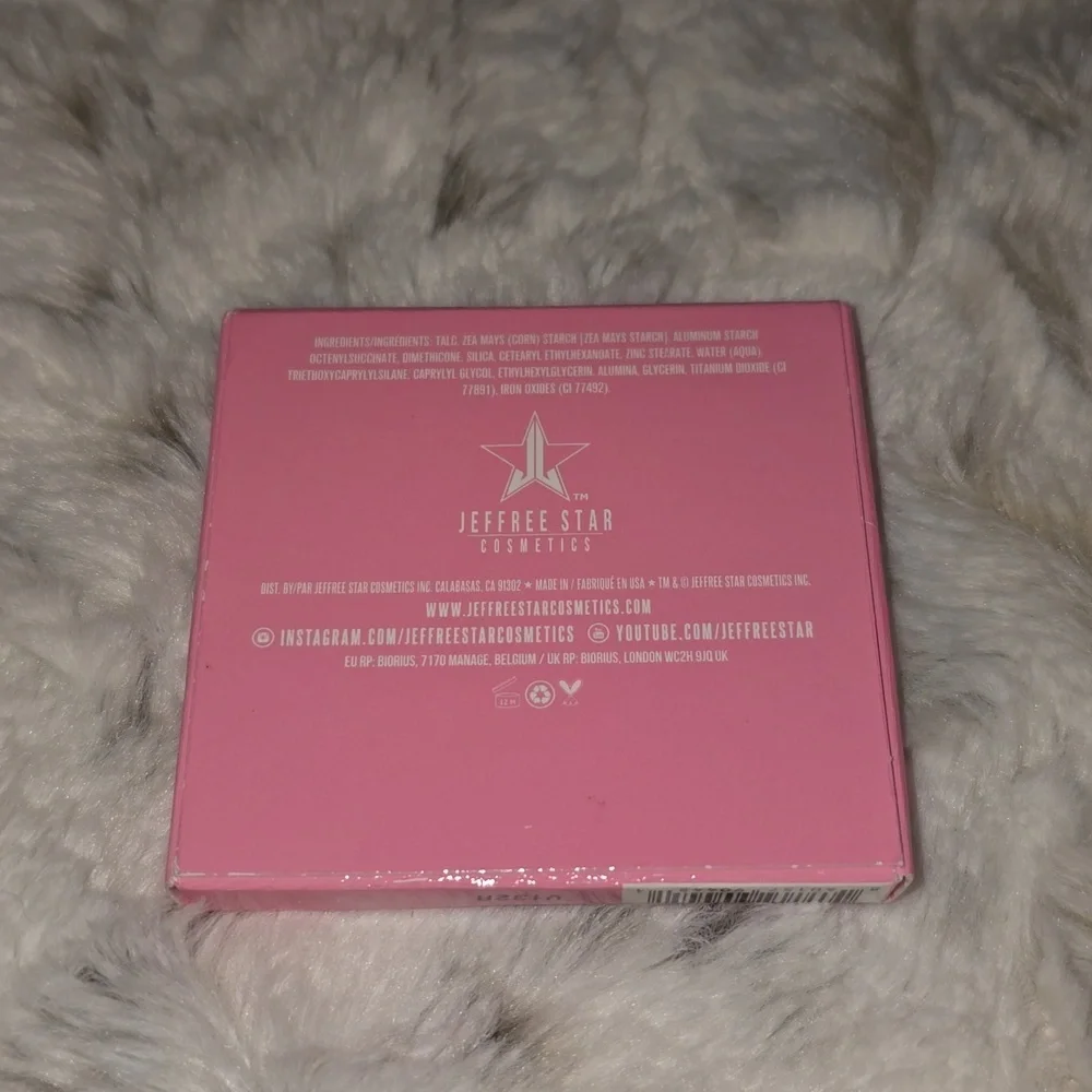 Jeffree Star Cosmetics Grand Prismatic Eyeshadow (Bright Blue) NWT